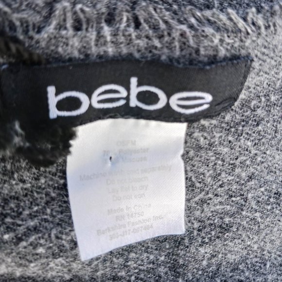 Bebe Size 1X Gray Women's Scarfs - Picture 3 of 6